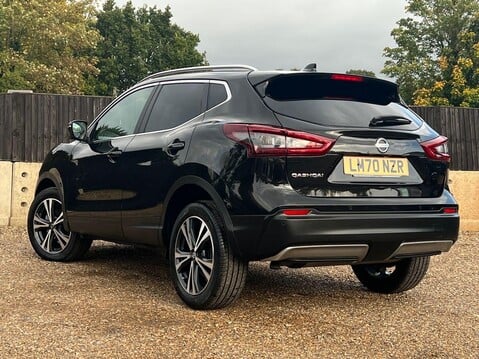 Nissan Qashqai DIG-T N-CONNECTA 2