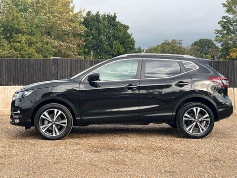 Nissan Qashqai DIG-T N-CONNECTA 7