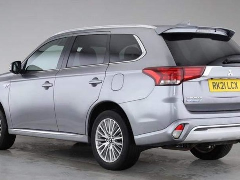 Mitsubishi Outlander PHEV DYNAMIC 2