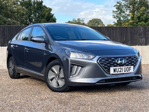 Hyundai IONIQ PREMIUM MHEV 1