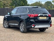 Mitsubishi Outlander 4 2