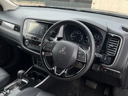 Mitsubishi Outlander 4 4