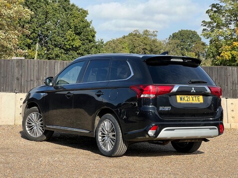 Mitsubishi Outlander PHEV DYNAMIC 2