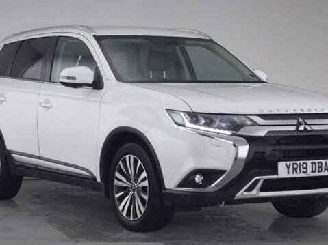 Mitsubishi Outlander EXCEED 1