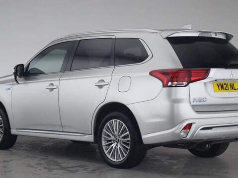 Mitsubishi Outlander PHEV DYNAMIC 2