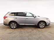 Mitsubishi Outlander EXCEED 3