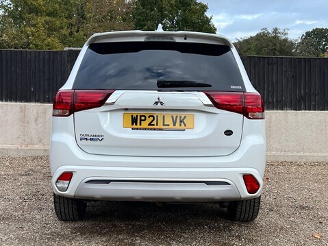 Mitsubishi Outlander PHEV DYNAMIC 9