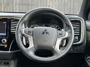 Mitsubishi Outlander PHEV DYNAMIC 18