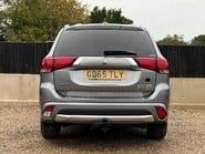 Mitsubishi Outlander PHEV GX 4H 9