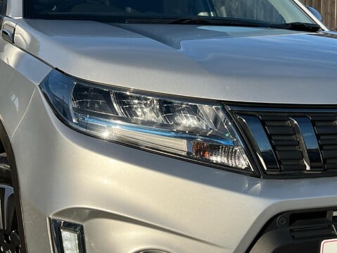 Suzuki Vitara SZ5 BOOSTERJET ALLGRIP MHEV 12