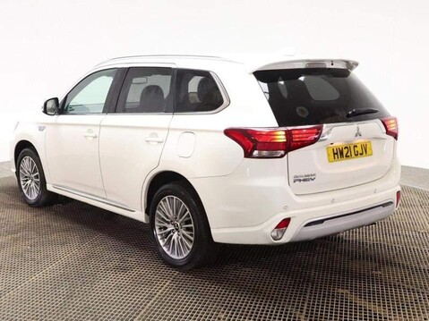 Mitsubishi Outlander PHEV DYNAMIC SAFETY 2