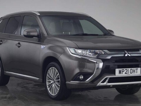 Mitsubishi Outlander PHEV DYNAMIC 1