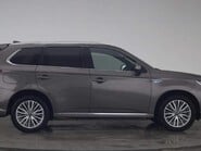 Mitsubishi Outlander PHEV DYNAMIC 2