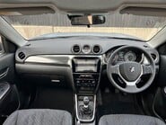 Suzuki Vitara SZ5 BOOSTERJET MHEV 4