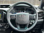 Toyota Hilux INVINCIBLE X 4WD D-4D DCB 31