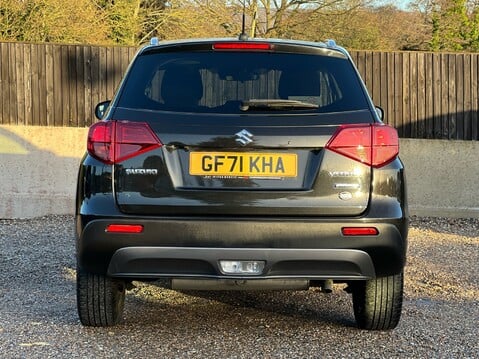 Suzuki Vitara SZ-T BOOSTERJET MHEV 8