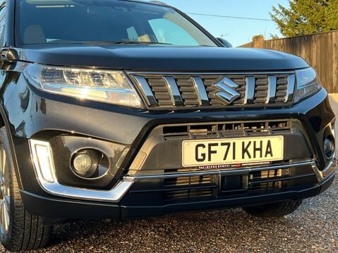 Suzuki Vitara SZ-T BOOSTERJET MHEV 17