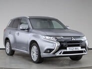 Mitsubishi Outlander PHEV DYNAMIC SAFETY 1