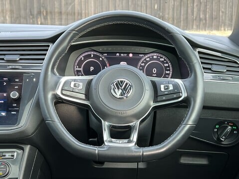 Volkswagen Tiguan R-LINE TDI DSG 30