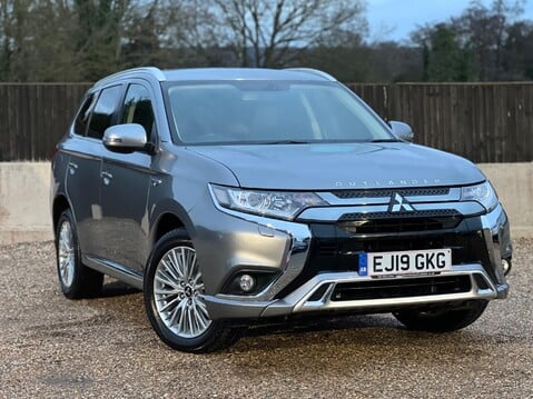 Mitsubishi Outlander PHEV JURO 1