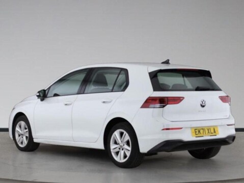 Volkswagen Golf LIFE ETSI DSG 2