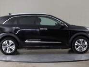 Kia Niro 4 PLUS 3