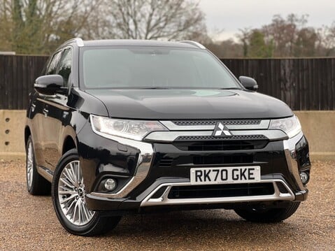 Mitsubishi Outlander PHEV DYNAMIC 1