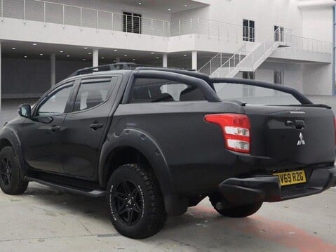 Mitsubishi L200 DI-D BARBARIAN BLACK DCB 3