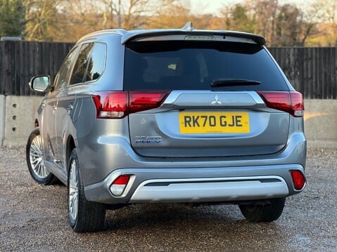 Mitsubishi Outlander PHEV DYNAMIC 2