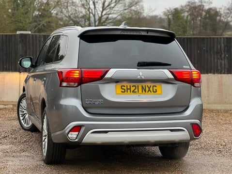 Mitsubishi Outlander PHEV DYNAMIC 2