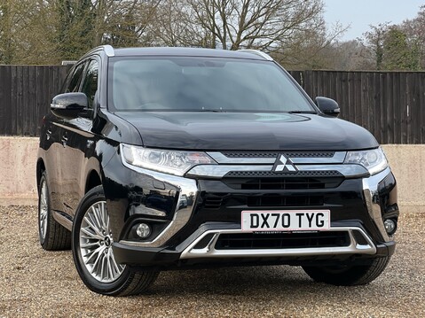 Mitsubishi Outlander PHEV DYNAMIC 1