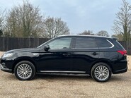 Mitsubishi Outlander PHEV DYNAMIC 6