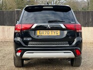 Mitsubishi Outlander PHEV DYNAMIC 8