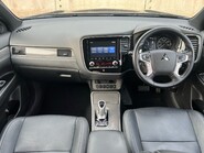 Mitsubishi Outlander PHEV DYNAMIC 10