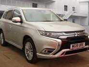 Mitsubishi Outlander PHEV 4HS 1