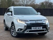 Mitsubishi Outlander EXCEED 1