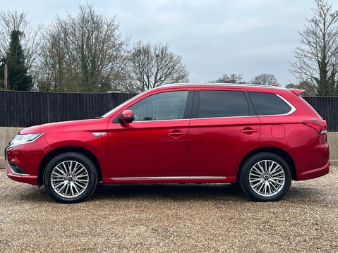 Mitsubishi Outlander PHEV DYNAMIC SAFETY 6