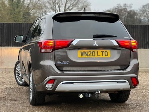 Mitsubishi Outlander PHEV DYNAMIC 2