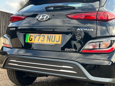 Hyundai KONA SE CONNECT 17