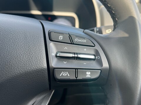 Hyundai KONA SE CONNECT 27