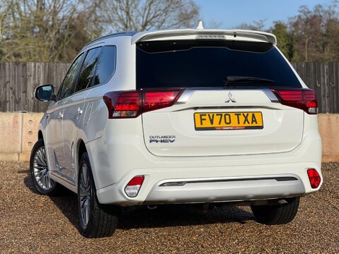 Mitsubishi Outlander PHEV REFLEX PLUS COMMERCIAL 2