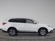 Mitsubishi Outlander 4 4