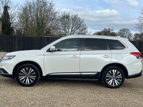 Mitsubishi Outlander 4 6