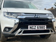 Mitsubishi Outlander 4 16