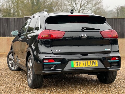 Kia Niro 4 PLUS 2