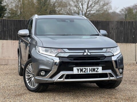 Mitsubishi Outlander PHEV DYNAMIC SAFETY 1