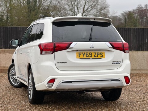 Mitsubishi Outlander PHEV 4H 2