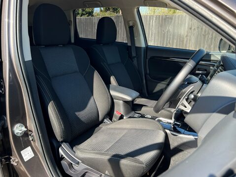 Mitsubishi Outlander DESIGN 16