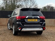 Mitsubishi Outlander PHEV 4HS 2