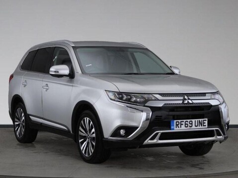 Mitsubishi Outlander EXCEED 1